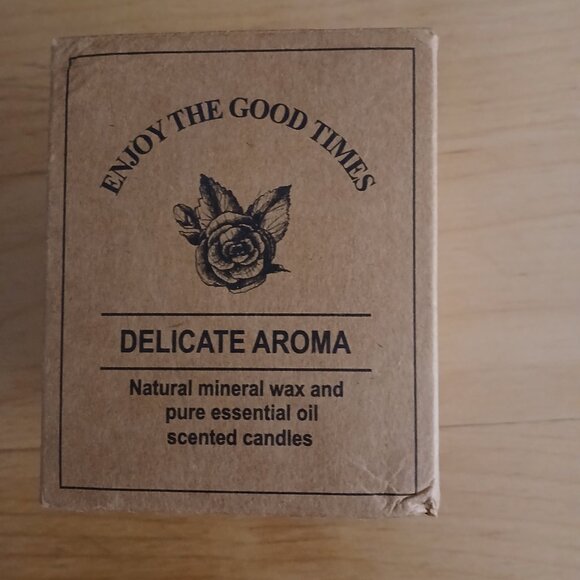 New Lavender Eucalyptus Candle - Picture 7 of 9